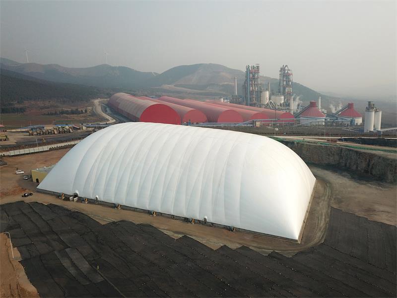环保路上的新式建筑-气膜建筑